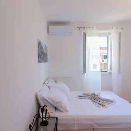 3-bedroom Penthouse Apartment *