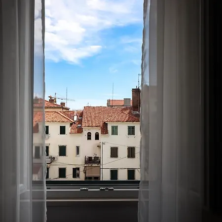 3-bedroom Penthouse Appartamento *