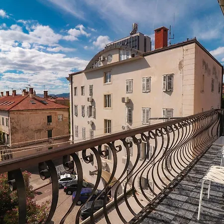3-bedroom Penthouse Appartamento Spalato