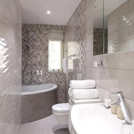 3-bedroom Penthouse * Spalato