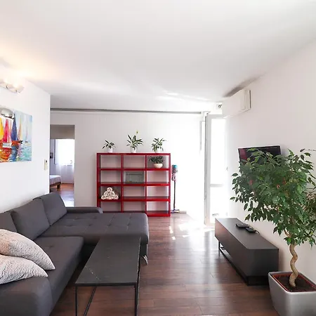 3-bedroom Penthouse Apartament Split