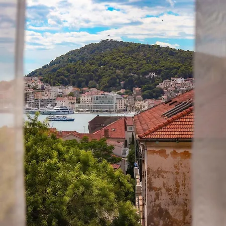 3-bedroom Penthouse * Spalato