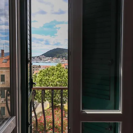 3-bedroom Penthouse Apartament *